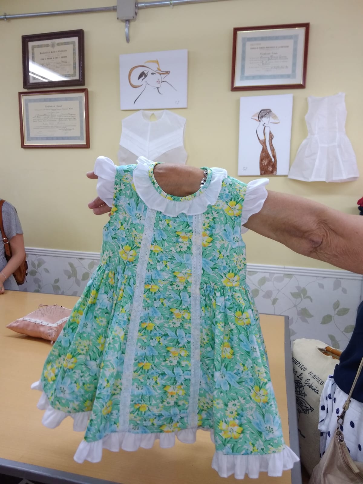 Images Academia De Corte y Confección Carmen