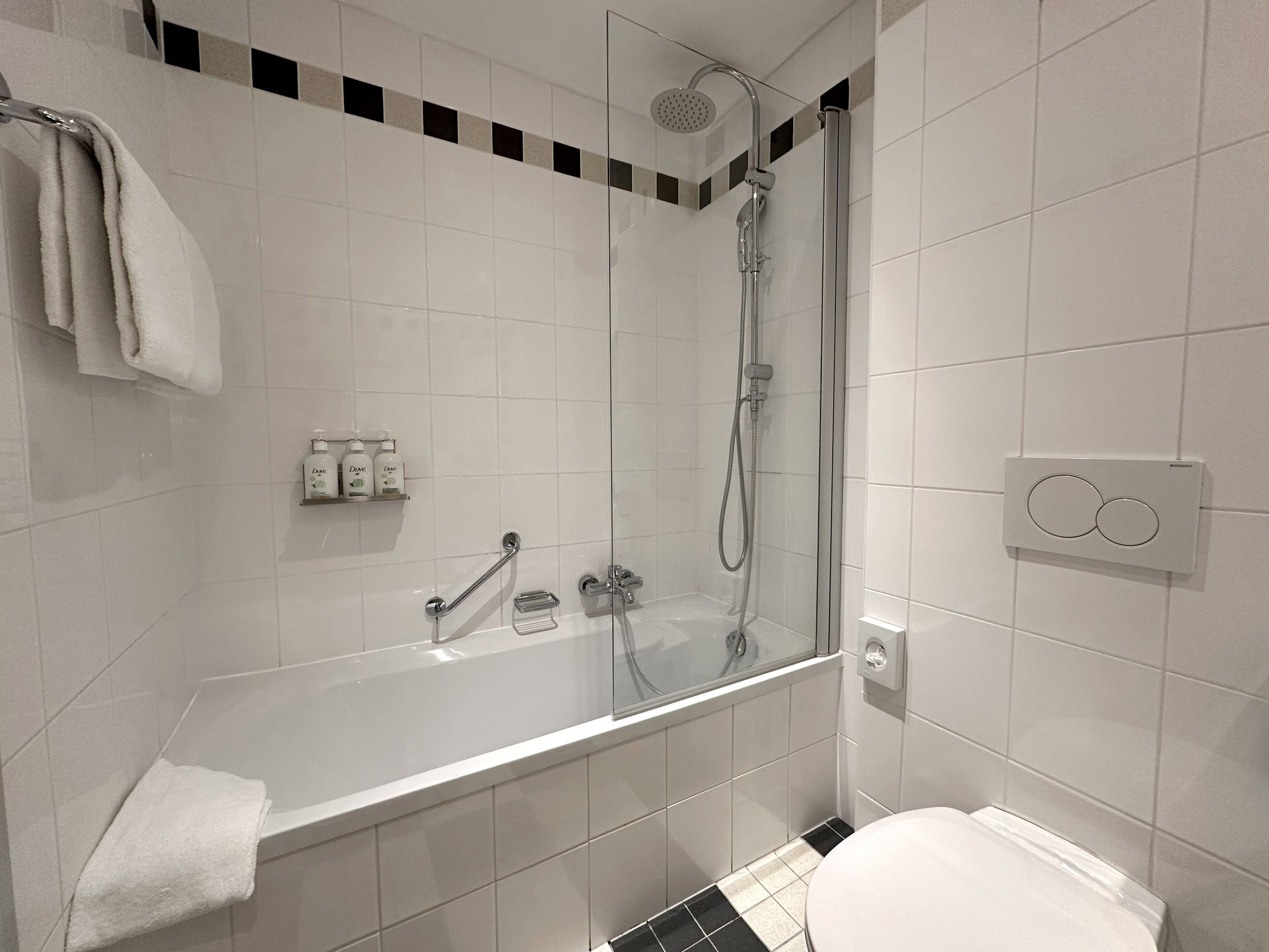 Holiday Inn Salzburg City by IHG, Sterneckstrasse 21 in Salzburg