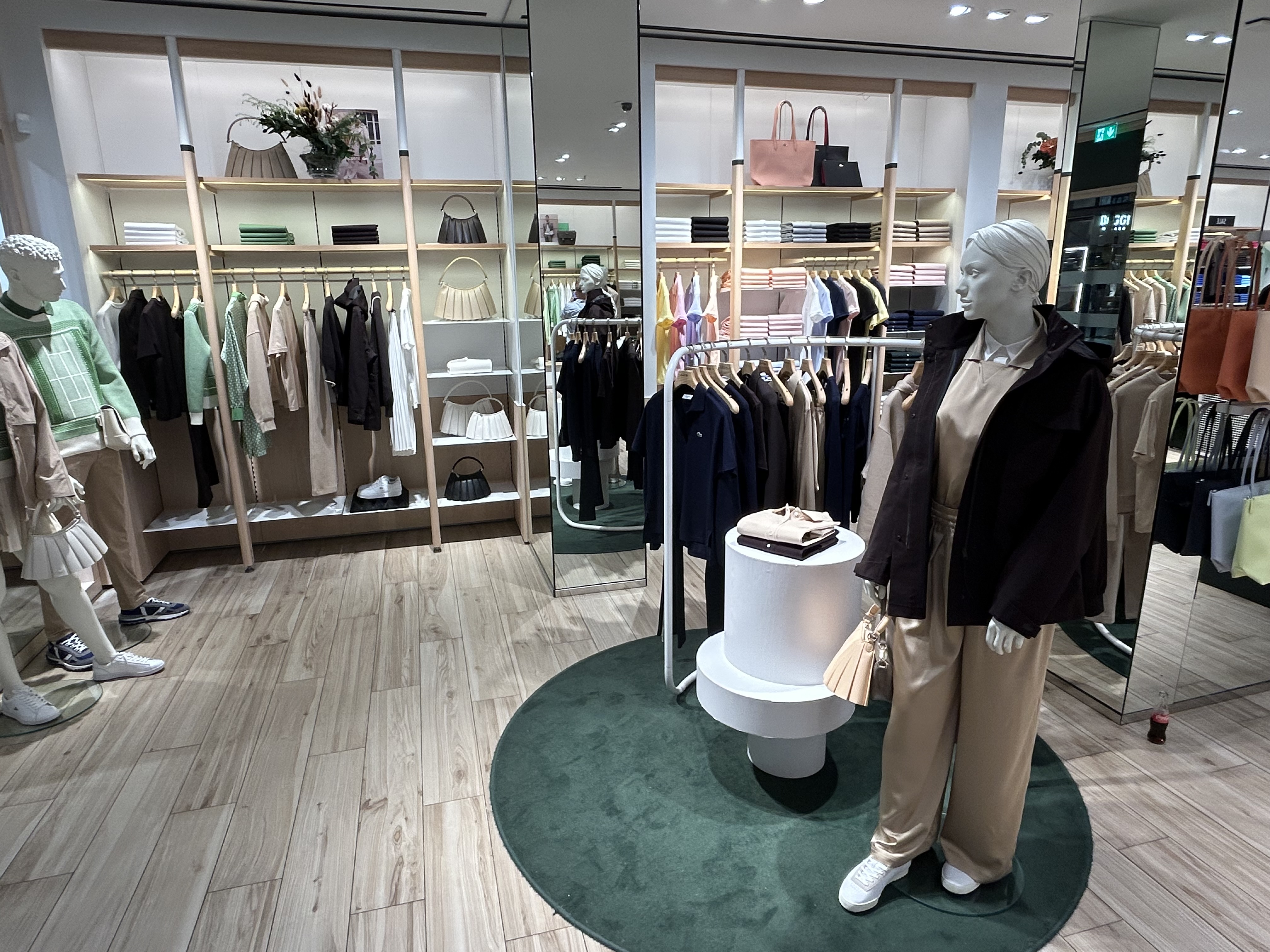 Lacoste Fünf Höfe, Theatinerstr. 15 in München