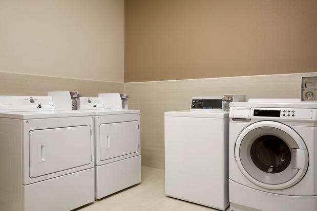Images Holiday Inn Express & Suites McAllen - Medical Center Area by IHG