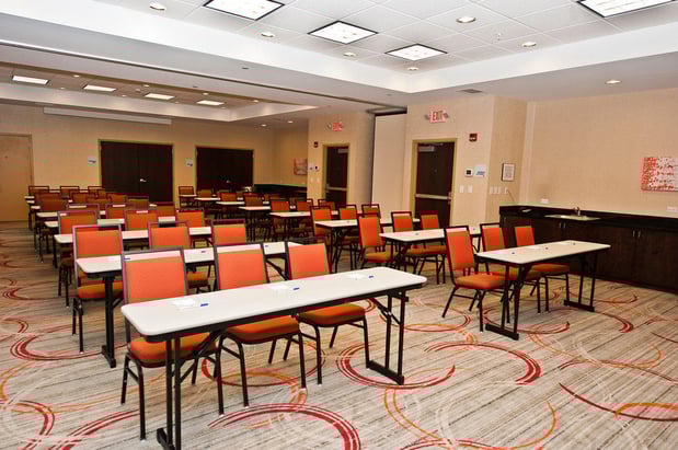 Images Holiday Inn Express & Suites Columbus - Easton Area by IHG