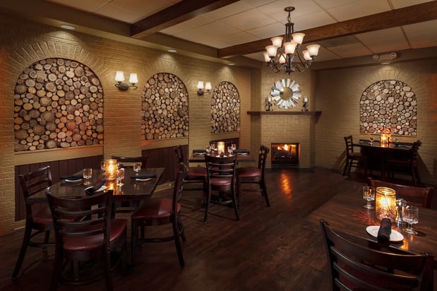 Images Grand Dakota Hotel Grille