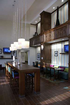 Images Hampton Inn & Suites Center