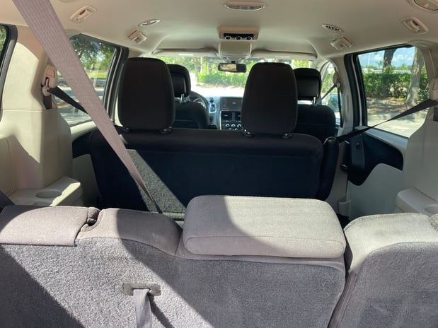 Images Carl's Van Rentals