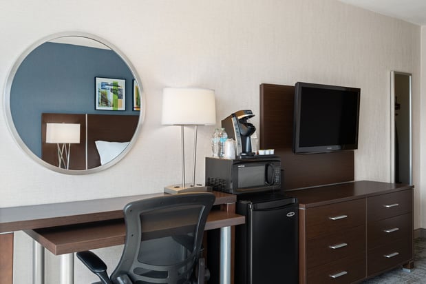 Images Holiday Inn Sioux Falls-City Centre by IHG