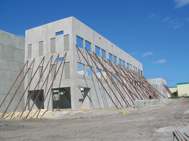 Images SureBuilt Concrete Forms & Accessories