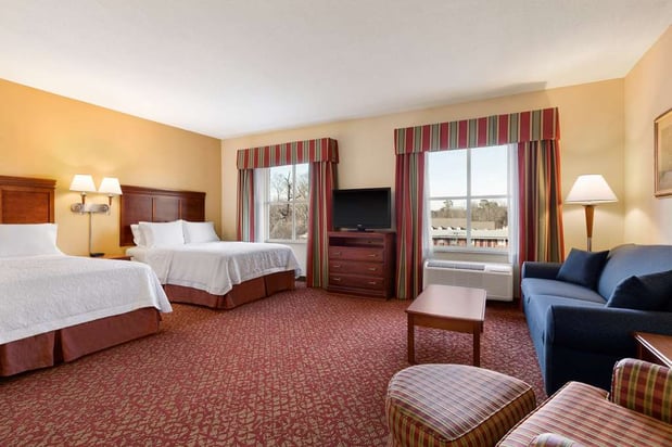 Images Hampton Inn & Suites Williamsburg Historic District