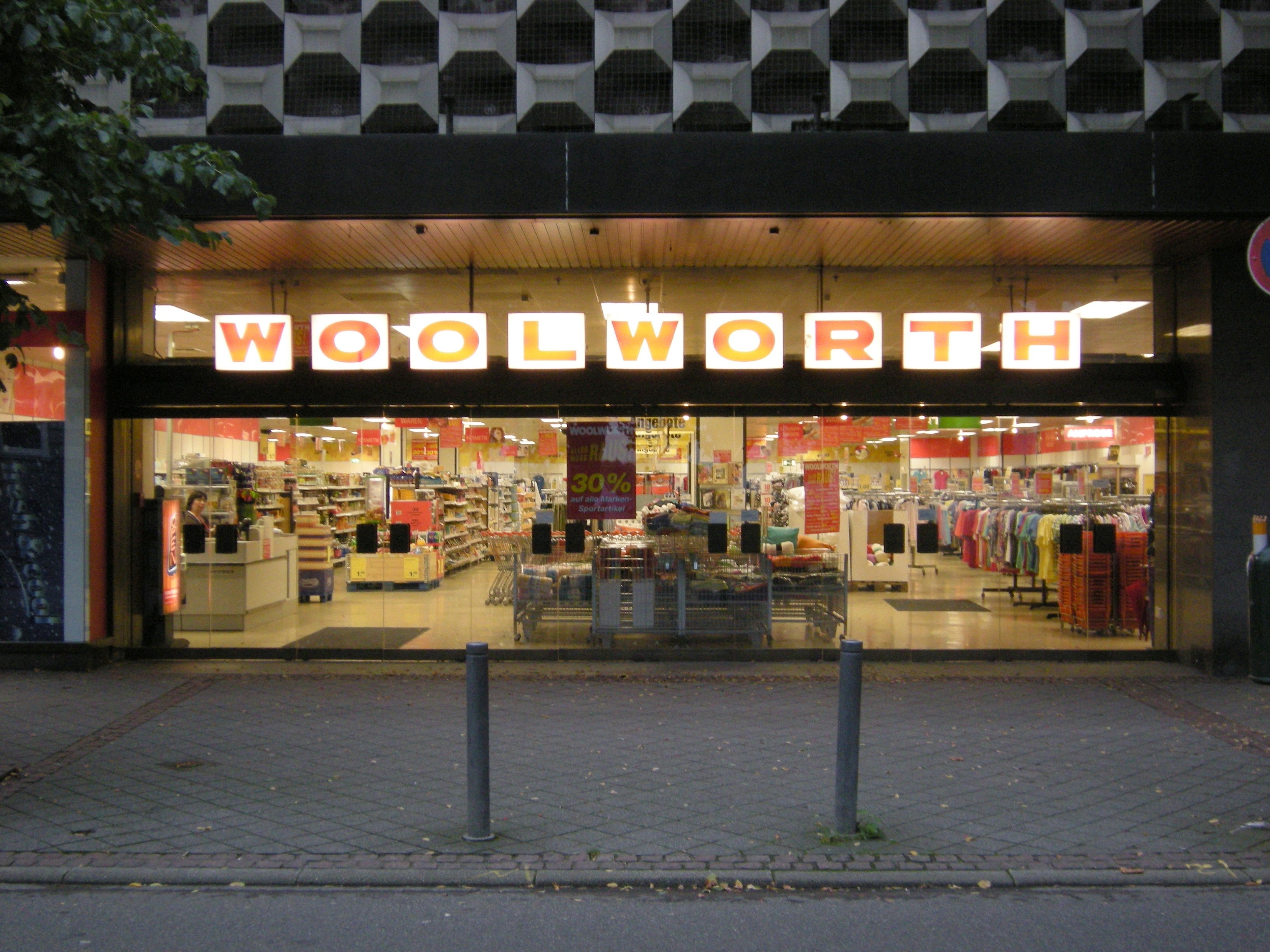 Bild 1 Woolworth in Heiligenhaus