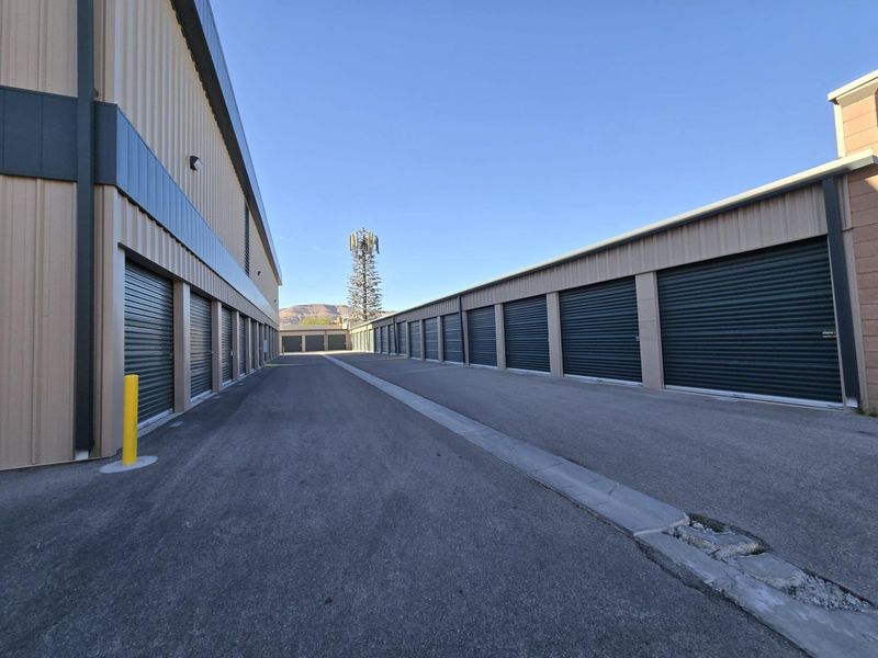 Images Extra Space Storage