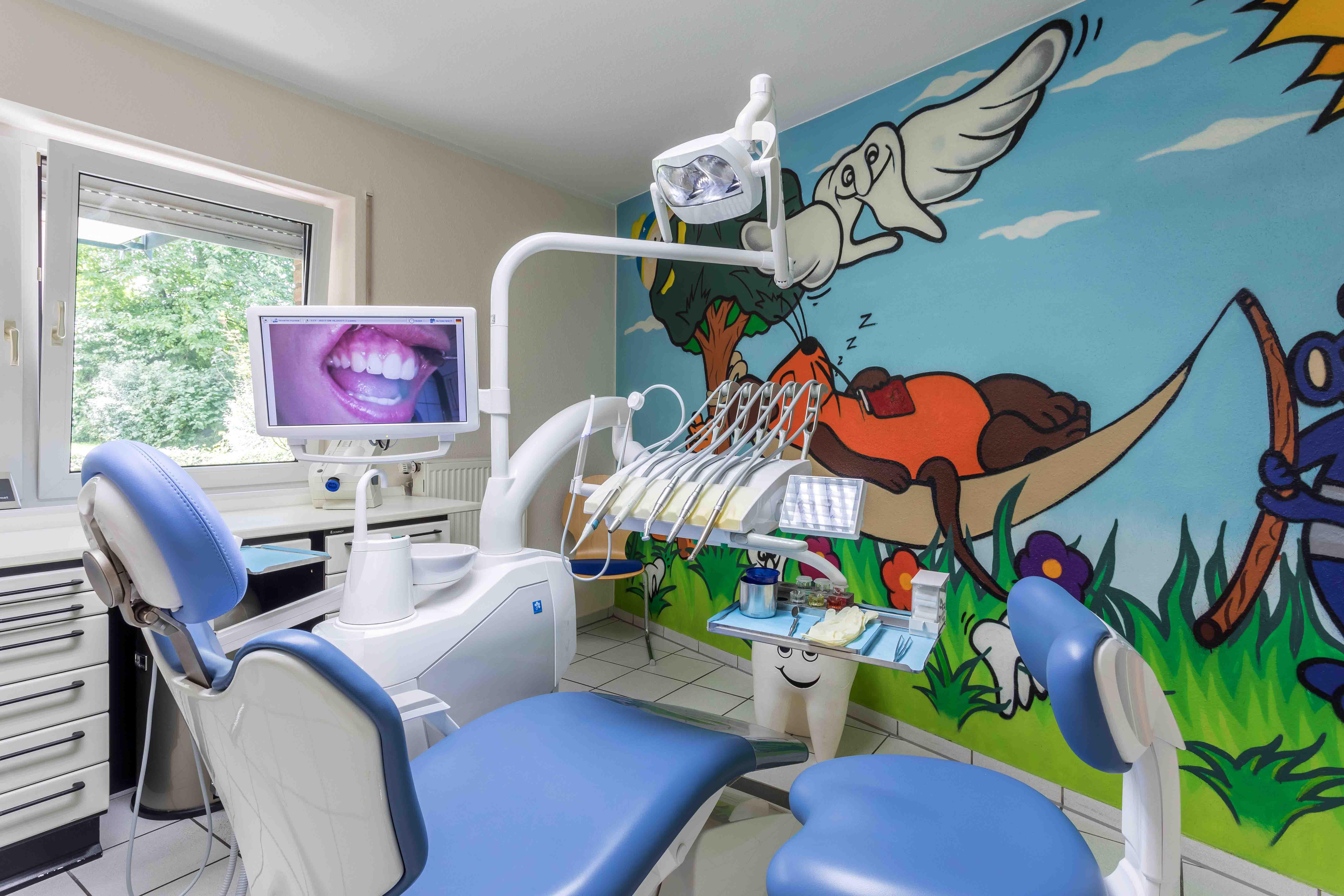 Fotos - Zahnarzt | Implantologie | Bleaching Martin Hanke Bornheim - 8