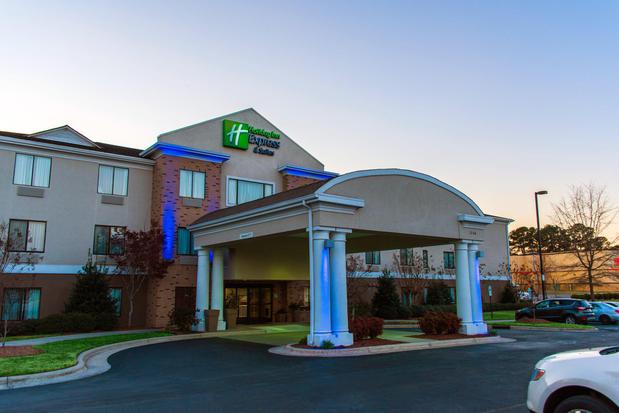 Images Holiday Inn Express & Suites Kinston, an IHG Hotel