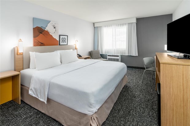 Images Spark by Hilton Sheridan