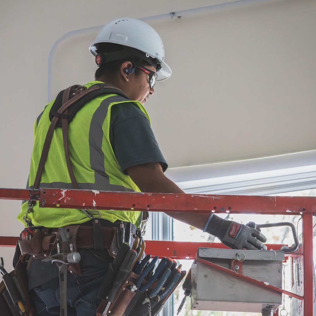 Streamline your project management with Mappco! We serve as your single point of contact, overseeing the entire construction process from planning to completion. Efficient decision-making guaranteed.
