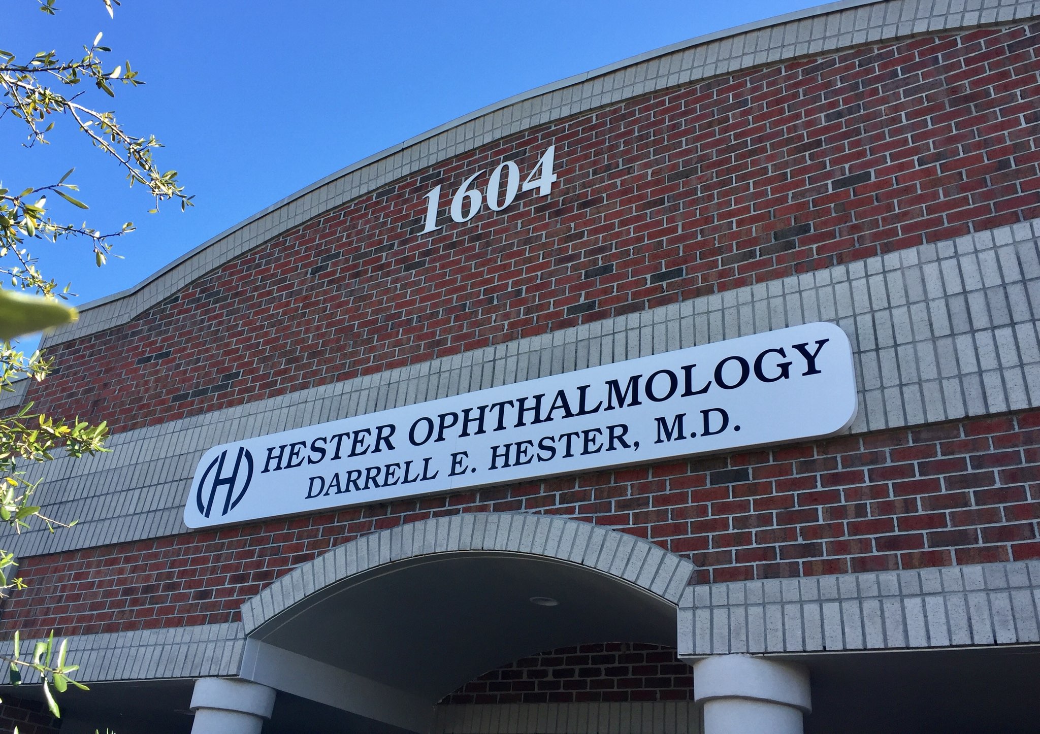 Hester Ophthalmology: Darrell E Hester, M.D. Photo