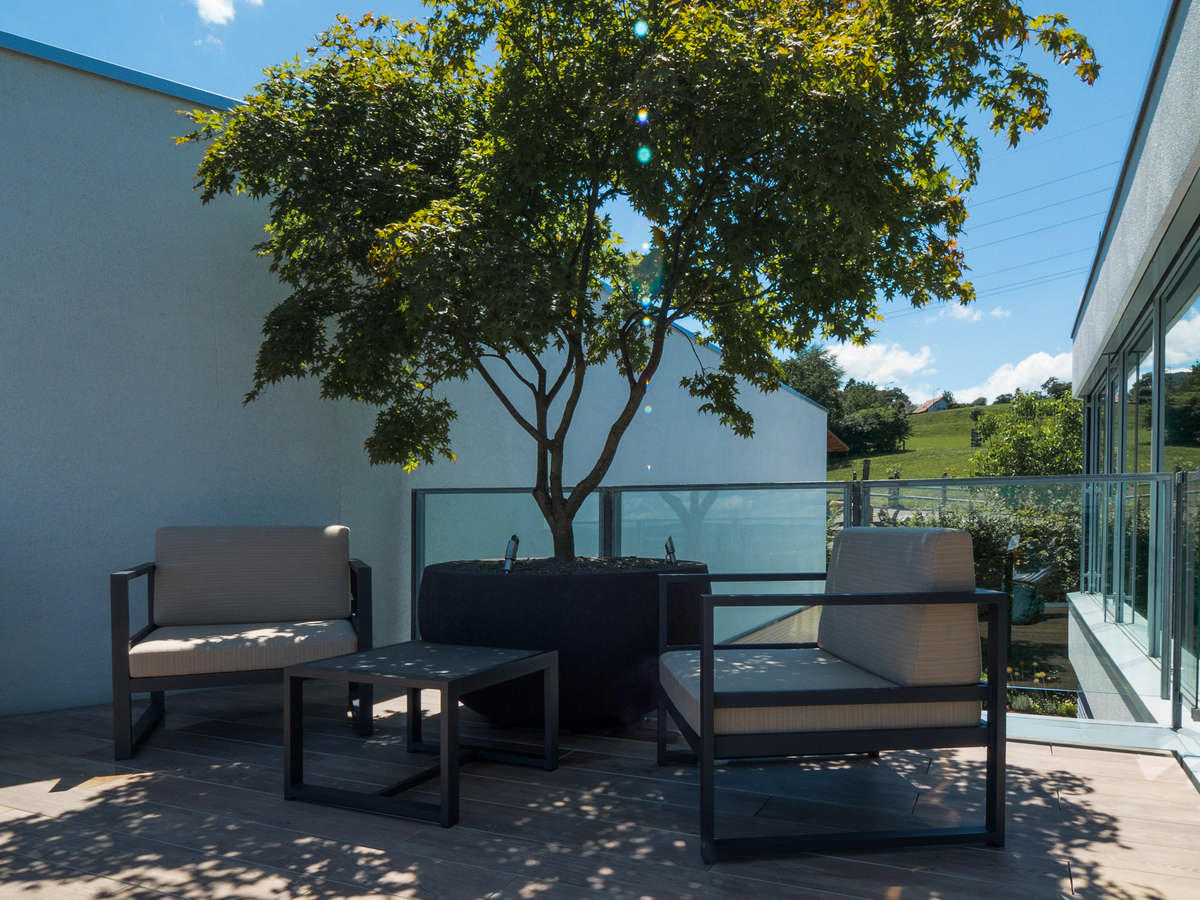 Silvedes AG, Bellevue in Brütten