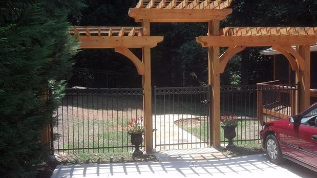 Images NEED-A-FENCE, INC.
