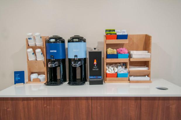 Images Holiday Inn Express & Suites Biloxi- Ocean Springs by IHG