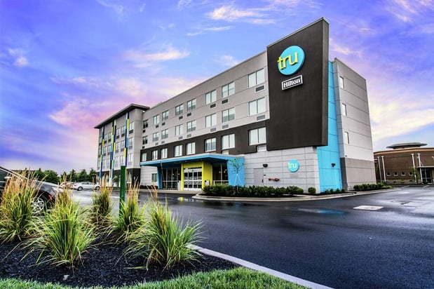 Images Tru by Hilton Bowling Green