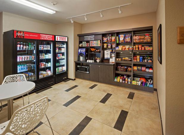 Images Candlewood Suites Austin Airport by IHG