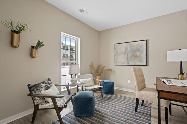 Images Vicinity at Memorial Pointe Apartments