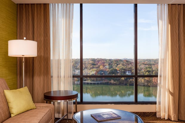 Images Holiday Inn Austin-Town Lake by IHG