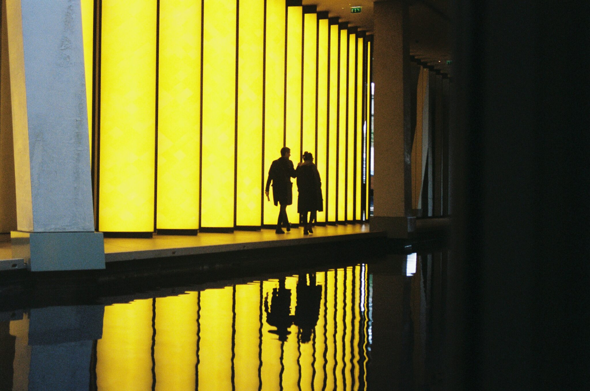 Images Burson / Hill & Knowlton