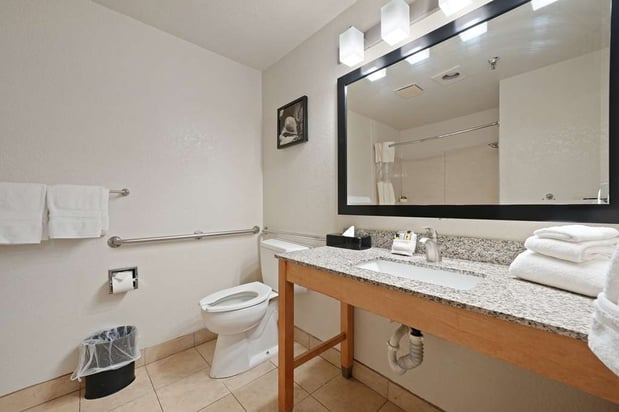 Images Best Western Plus Executive Inn & Suites
