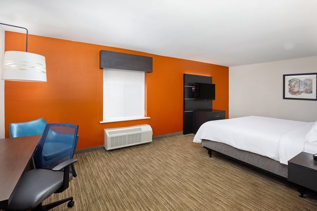 Images Holiday Inn Express & Suites Locust Grove by IHG