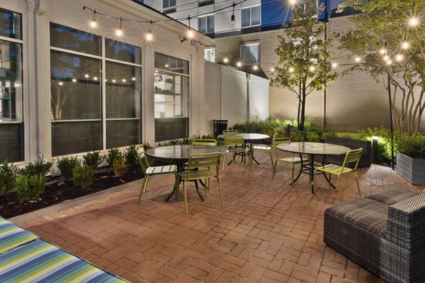 Images Hilton Garden Inn Birmingham/Lakeshore Drive
