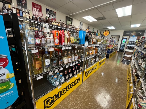 Images DC Liquors - NW Military