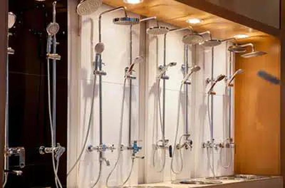 André Helmdach GmbH & Co.KG, Grünstr. 36 in Meerbusch