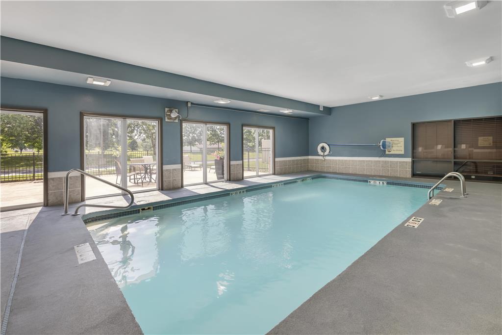 BW Plus Lees Summit Pool