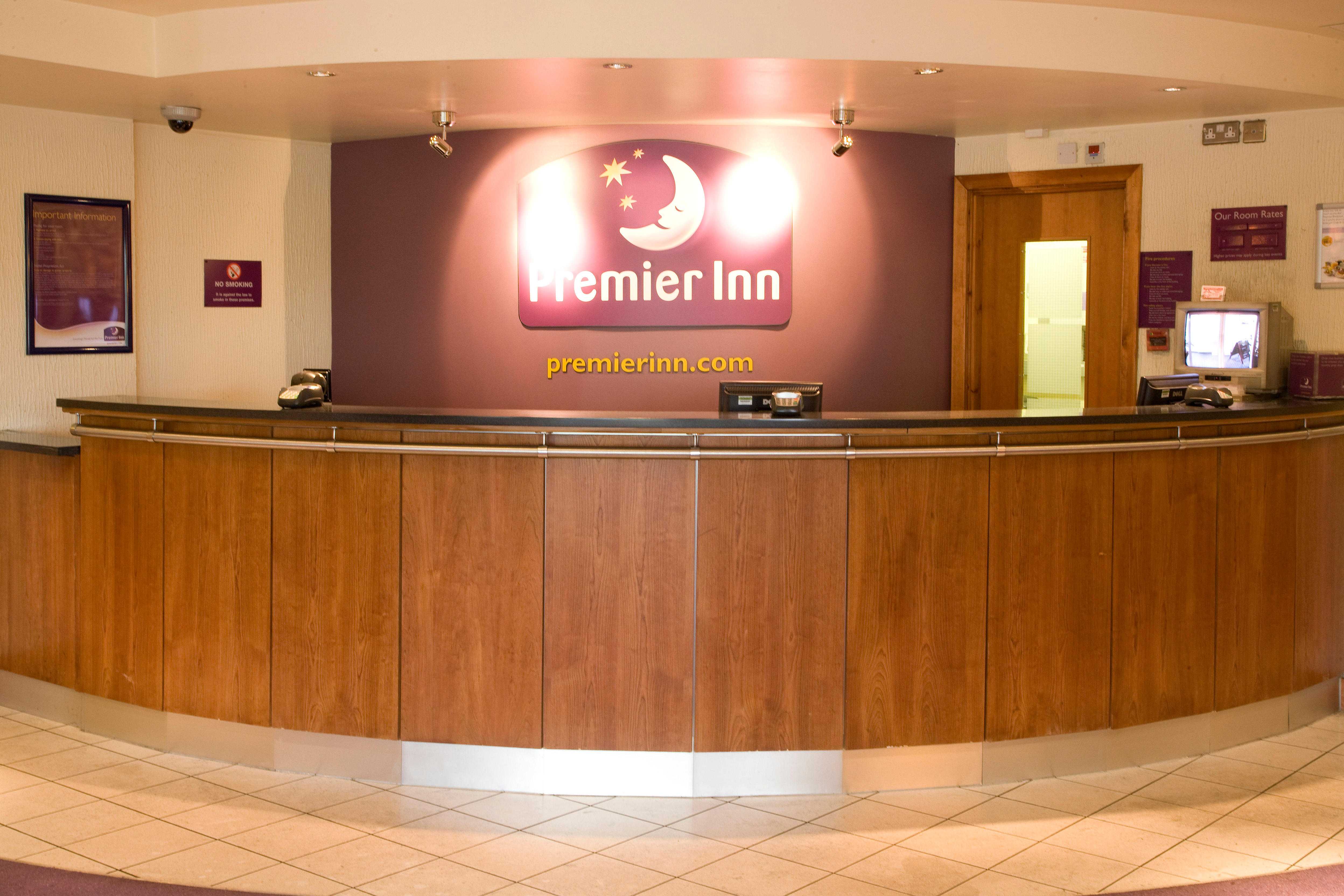Premier Inn reception Premier Inn London Heathrow Airport (M4/J4) hotel Heathrow 08715 278510