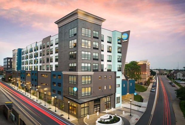 Images Tru by Hilton Indianapolis Downtown