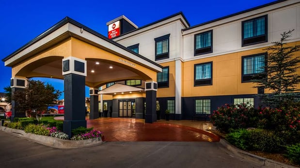 Images Best Western Plus Barsana Hotel & Suites
