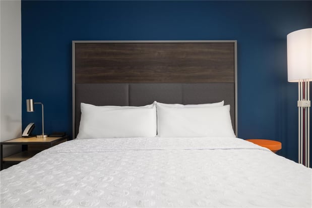 Images Tru by Hilton Cleveland