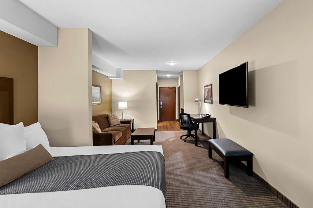 Images Best Western Plus Lacombe Inn & Suites