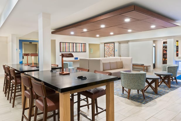 Images Holiday Inn Express & Suites Columbus Airport East by IHG