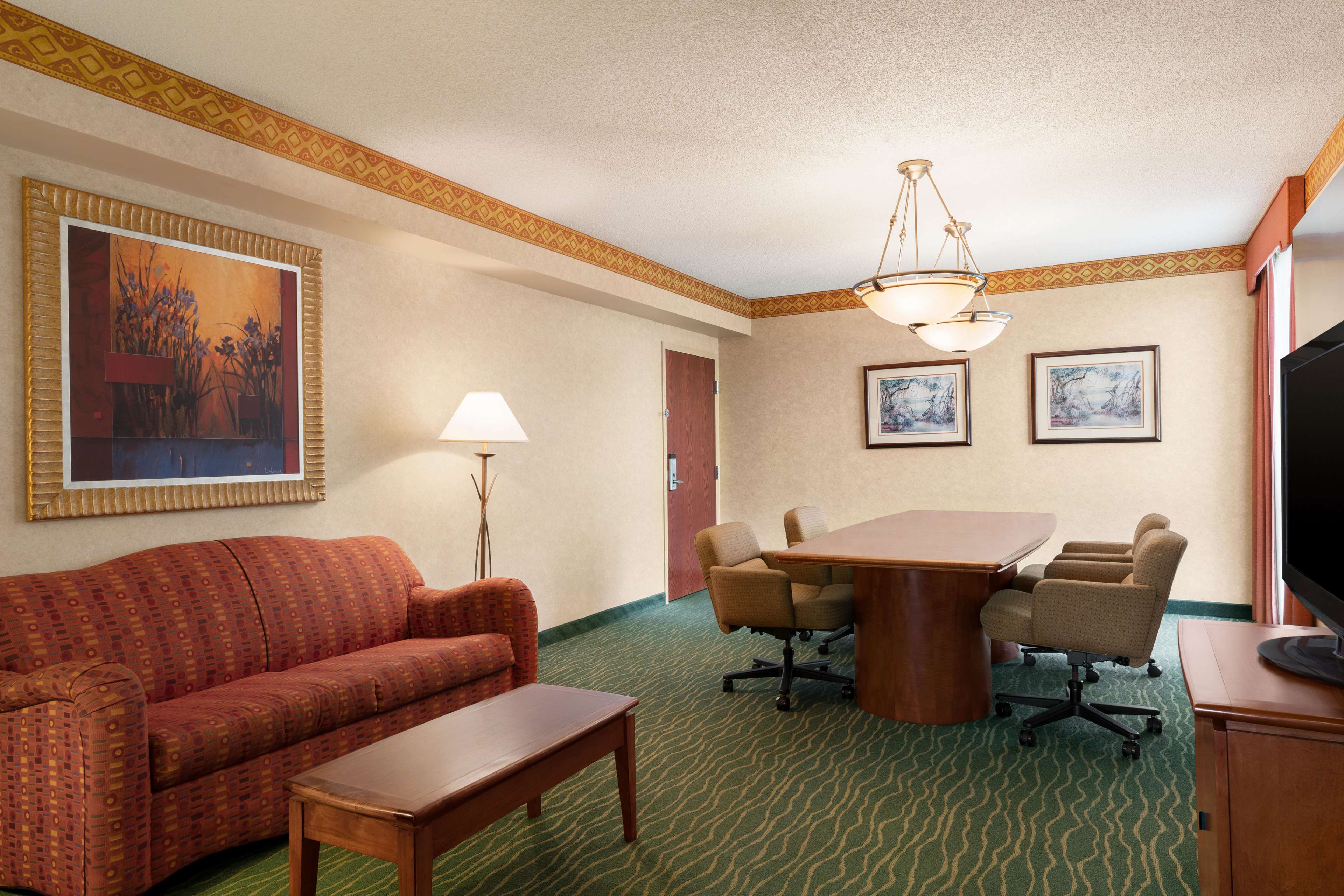 Guest room