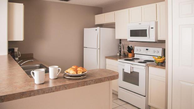 Images Holiday Inn Club Vacations Orlando Breeze Resort