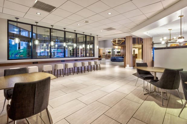 Images Crowne Plaza Dulles Airport by IHG