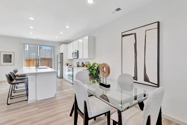 Images Arrive Longmont