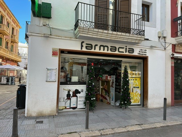 Images Farmacia Carreño Villangómez Ibiza