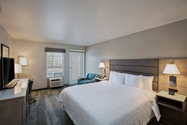 Images Hampton Inn and Suites Hermosa Beach