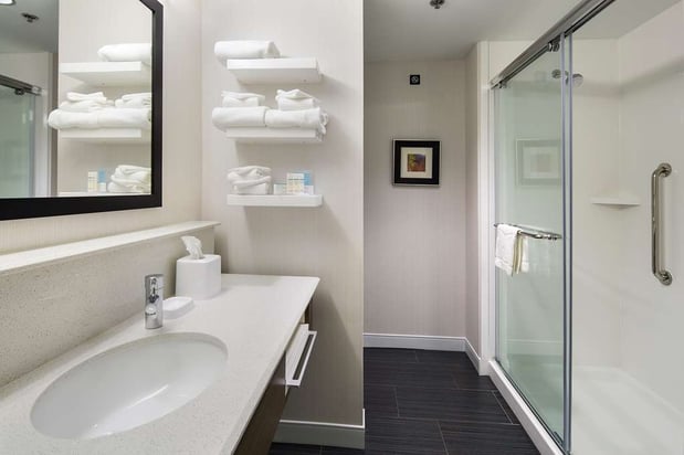 Images Hampton Inn & Suites Page - Lake Powell