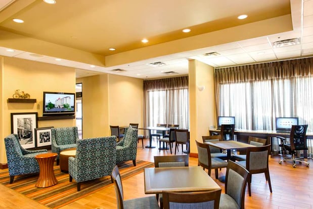 Images Hampton Inn & Suites Atlanta-Galleria