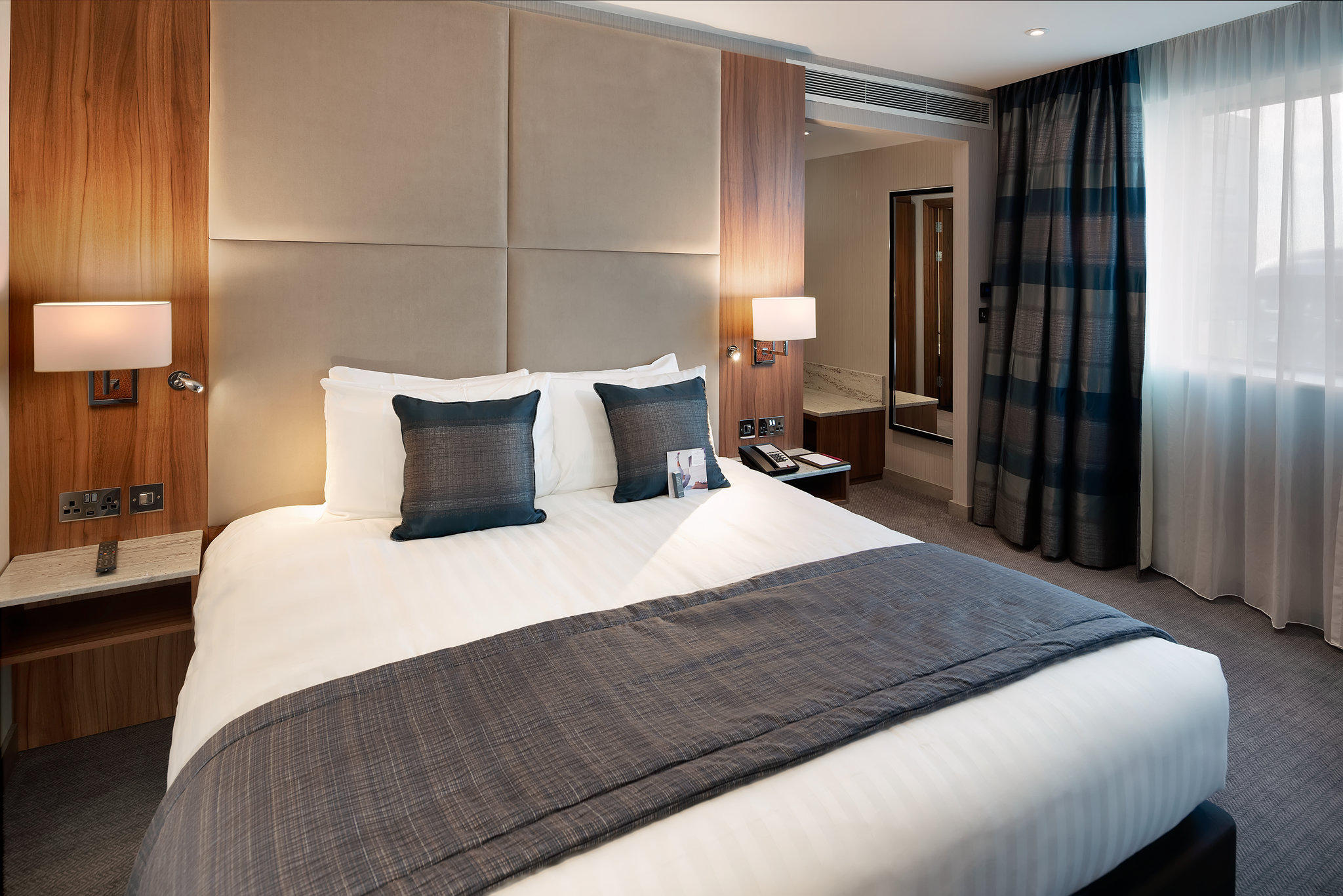 Images Crowne Plaza London Heathrow T4, an IHG Hotel