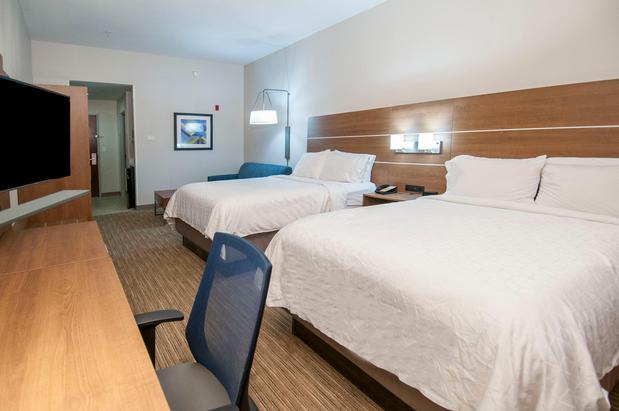 Images Holiday Inn Express & Suites Biloxi- Ocean Springs by IHG