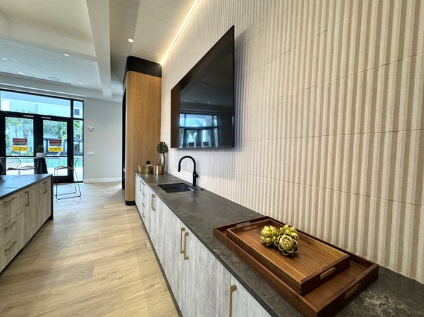 Images Caroline Golden Glades