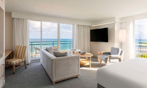 Images The Singer Oceanfront Resort, Curio Collection by Hilton